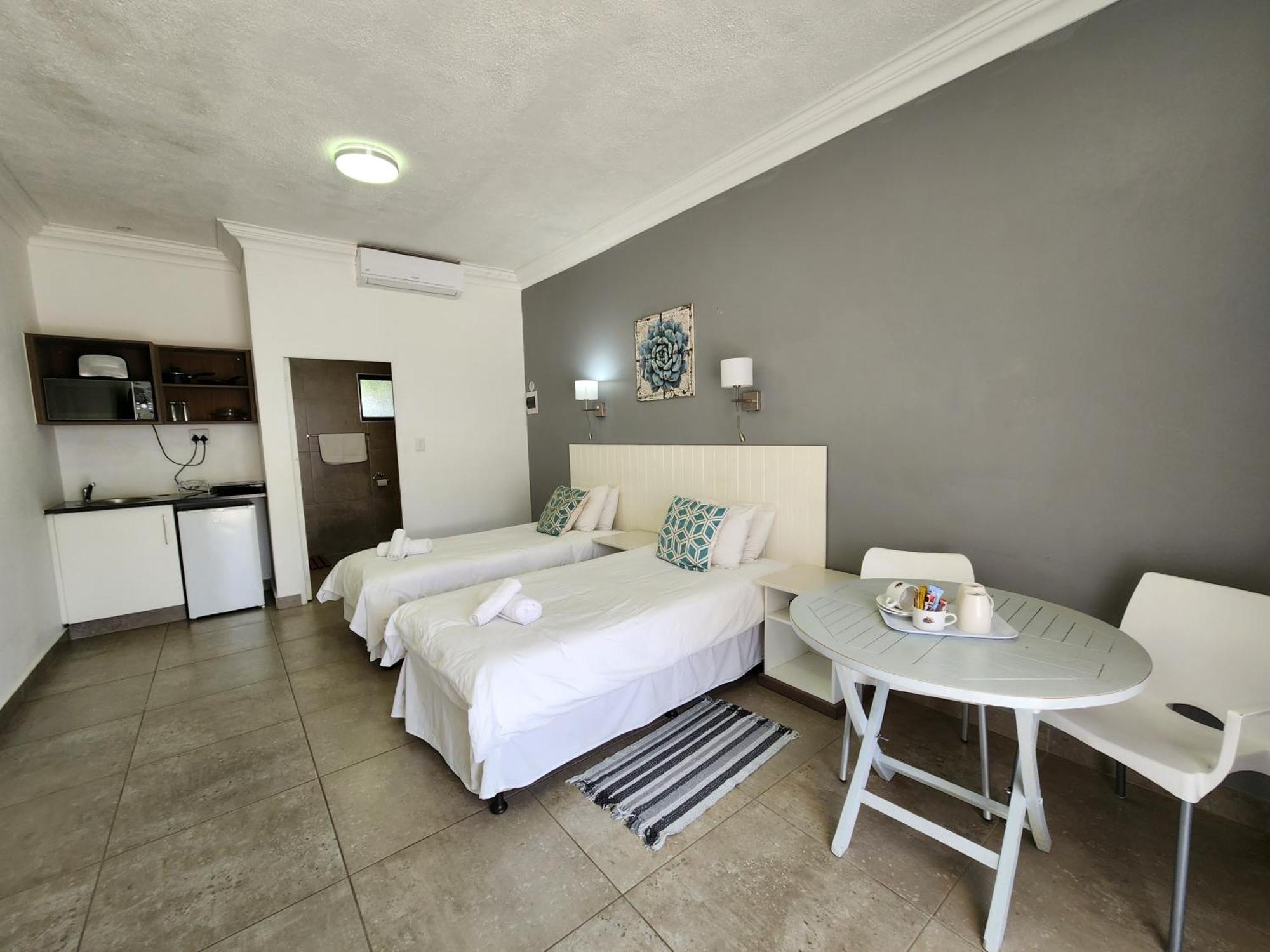 Saint Lucia Estuary Hippo Lodge Apartments מראה חיצוני תמונה